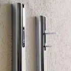 Věšák na zeď v lakovaném MDF s dvojitým hákem vyrobený v Itálii - Merkur Viadurini