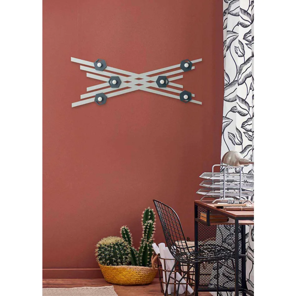 Moderní design nástěnný věšák v barevném lakovaném dřevě - Picassino Viadurini