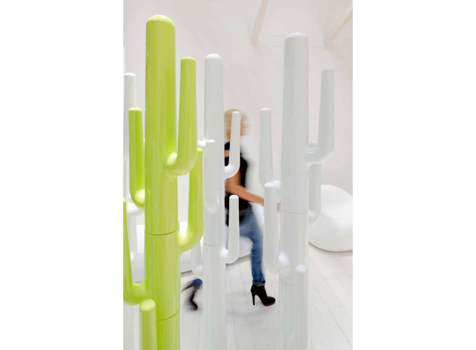 Designový stojan na kabáty z barevného polyethylenu vyrobený v Itálii - Zastor Viadurini