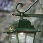 Venkovní nástěnná lampa ve zlatozeleném hliníku s ručně malovanými květinami - Gorizia Viadurini