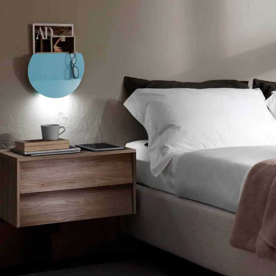 Moderní nástěnná lampa s přihrádkou na časopisy, USB a LED světlem vyrobená v Itálii - Foster Viadurini