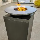 Dřevo hořící gril s varnou deskou a držák na dřevo - Ferran Viadurini