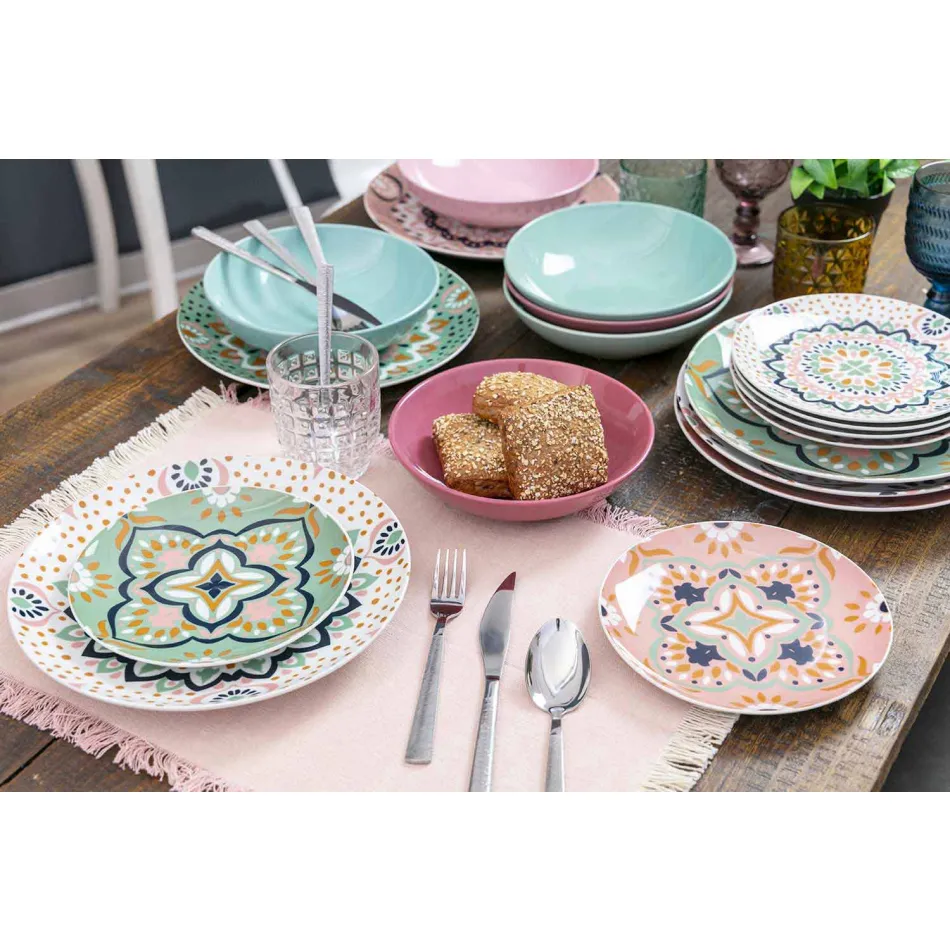 Moderní barevné skleničky zdobené sklenicemi podávající vodu 12 kusů - mix Viadurini