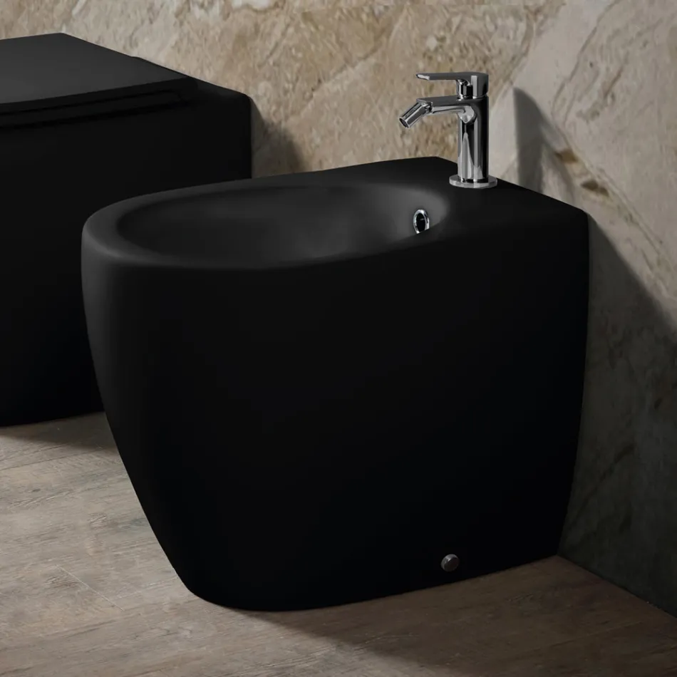 Bidet Aster montovaný na podlahu z matné keramiky ve dvou barvách a moderním designu Viadurini