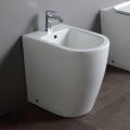 Jednootvorový bidet montovaný na podlahu s technologií Rimless v bílé keramice - Oleandro 