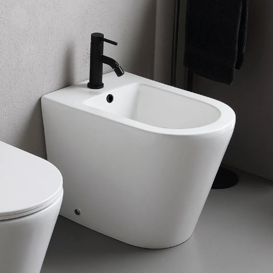 Jednootvorový bidet Salice k montáži na podlahu z bílé keramiky s elegantním moderním designem Viadurini