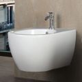Aster - Závěsný bidet z odolné bílé keramiky s moderním designem