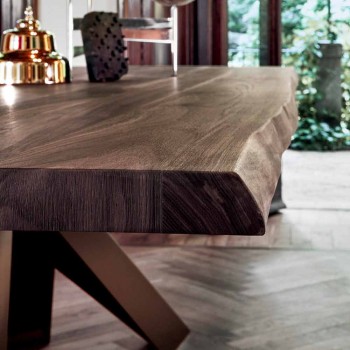 Bonaldo Big Table masivní dřevěný stůl z přírodních hran vyrobených v Itálii