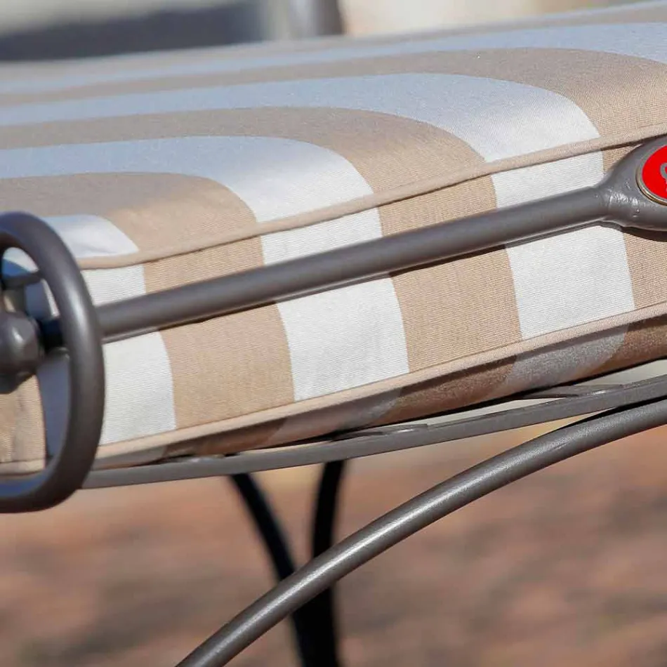 Venkovní lehátko v žehličce a ručně vyrobené látce vyrobené v Itálii - odpočinek Viadurini