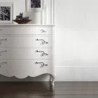 Komoda z perleťově bílého dřeva v reliéfu s chromovanými rukojeťmi Made in Italy - Berlin Viadurini