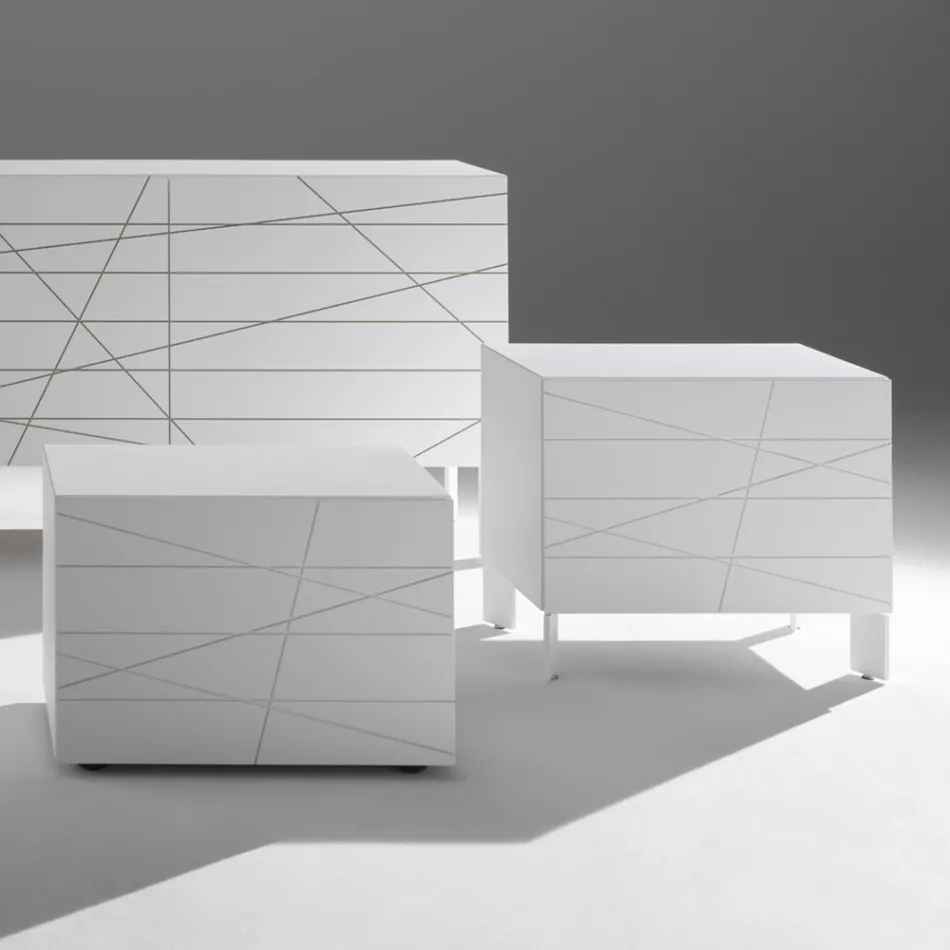 Noční stolek s 1 zásuvkou z lakované dřevotřísky - Leone Viadurini