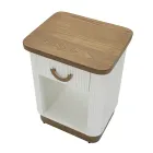 Dřevěný noční stolek zdobený reliéfními liniemi se zásuvkou a policí - Rachel Viadurini