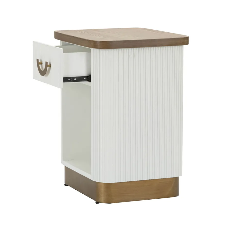 Dřevěný noční stolek zdobený reliéfními liniemi se zásuvkou a policí - Rachel Viadurini