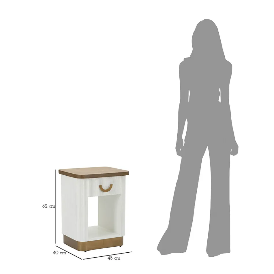 Dřevěný noční stolek zdobený reliéfními liniemi se zásuvkou a policí - Rachel Viadurini