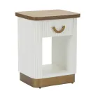 Dřevěný noční stolek zdobený reliéfními liniemi se zásuvkou a policí - Rachel Viadurini