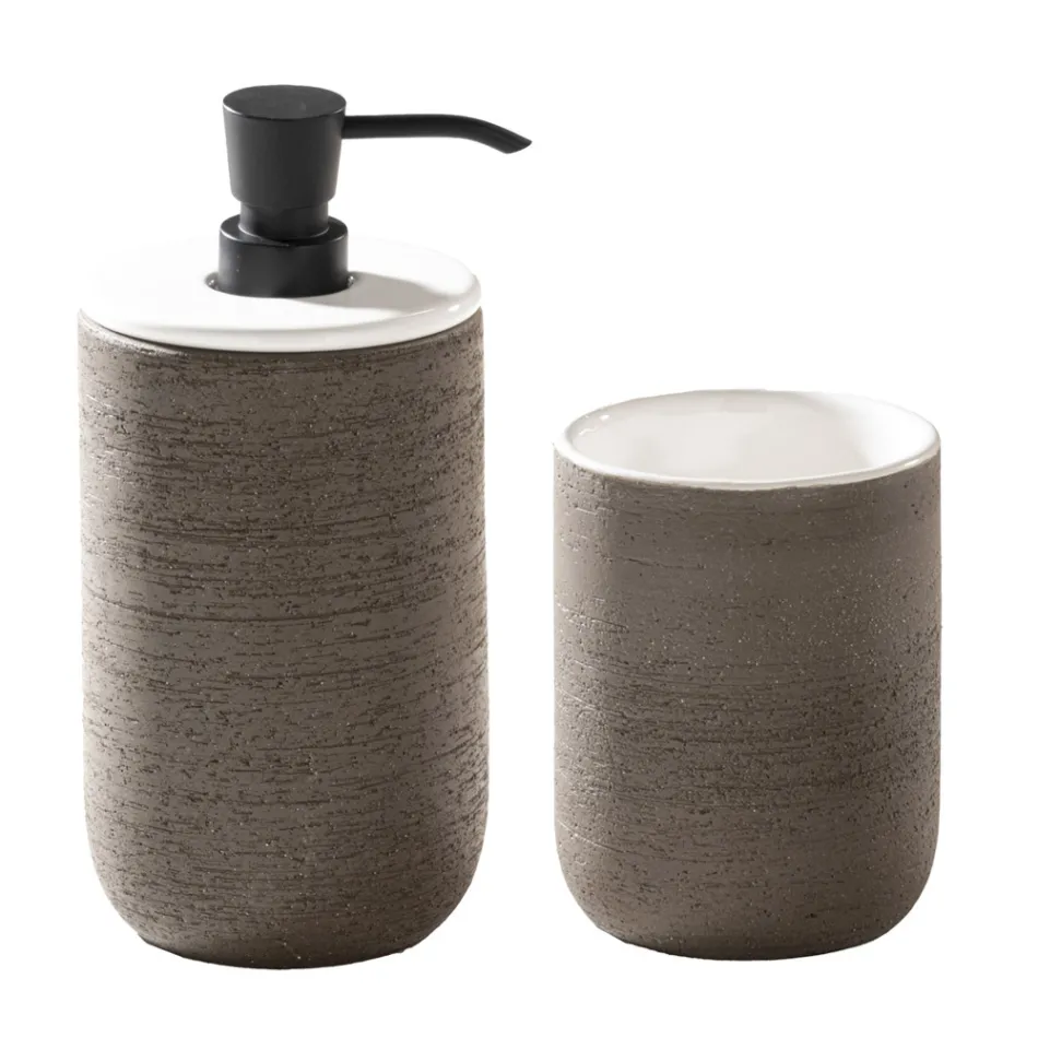 Bílá kompozice koupelny se zemní podporou a designovými doplňky - Georges Viadurini