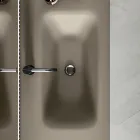 Koupelnová sestava včetně podstavce se 2 zásuvkami a 1 dvířky - Titan Viadurini