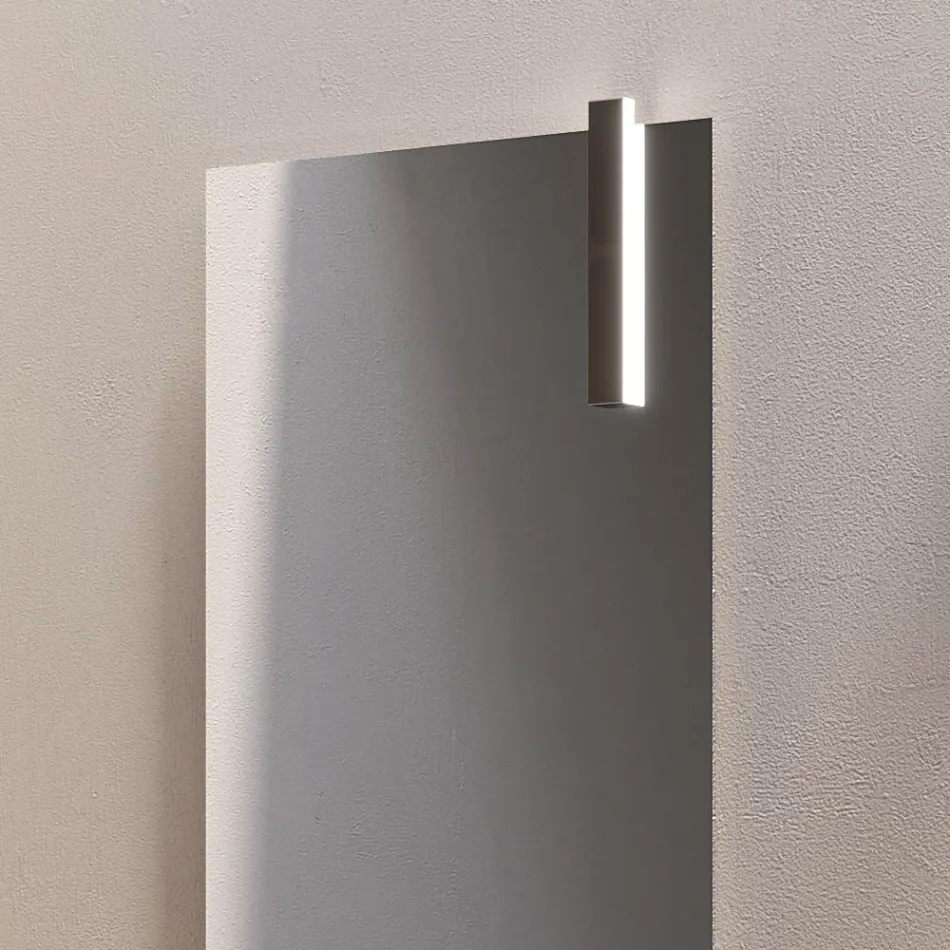 Koupelnová sestava s 1 zásuvkou, 2 dubovými policemi, umyvadlem a zrcadlem - Titan Viadurini