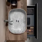 Koupelnová sestava s 1 zásuvkou, 2 dubovými policemi, umyvadlem a zrcadlem - Titan Viadurini