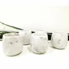 Složení 2 sklenic v bílém mramoru Carrara vyrobené v Itálii - Dolla Viadurini