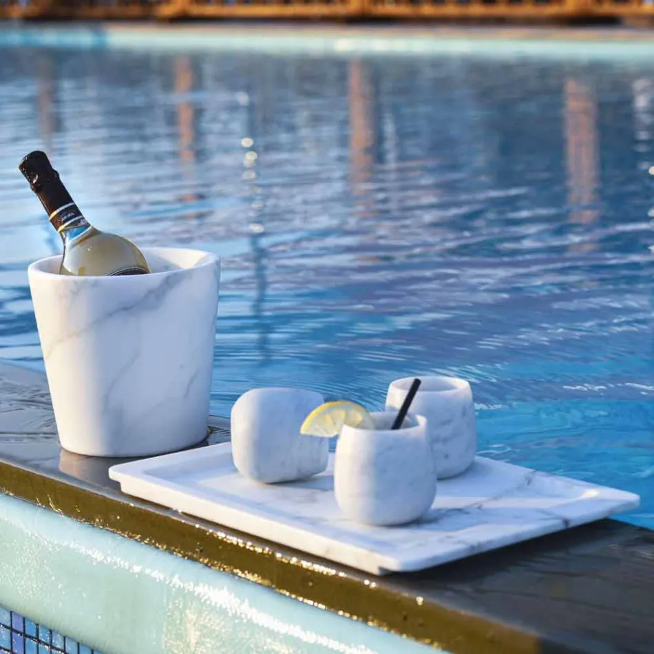 Složení 2 sklenic v bílém mramoru Carrara vyrobené v Itálii - Dolla Viadurini