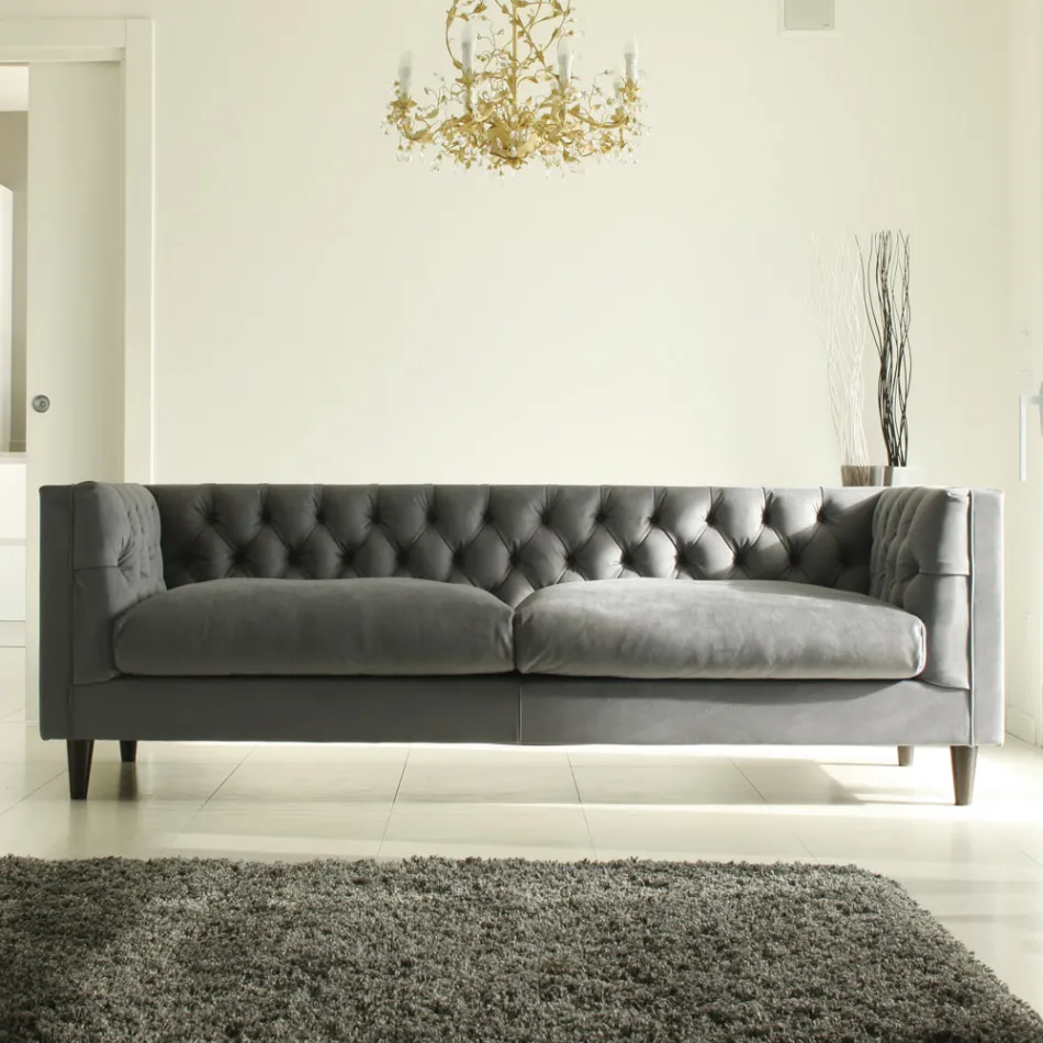 Pohovka do obývacího pokoje s dřevěnou konstrukcí a nožičkami Made in Italy - Comico Viadurini