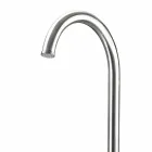 Chromovaná zahradní sprcha z nerezové oceli s myčkou na nohy vyrobená v Itálii - Marlen Viadurini