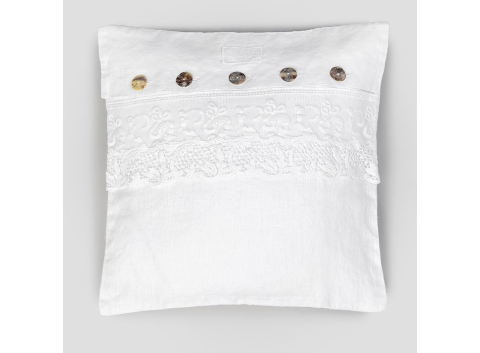 Bílý čtvercový povlak na polštář s krajkou a italskými luxusními knoflíky - loga