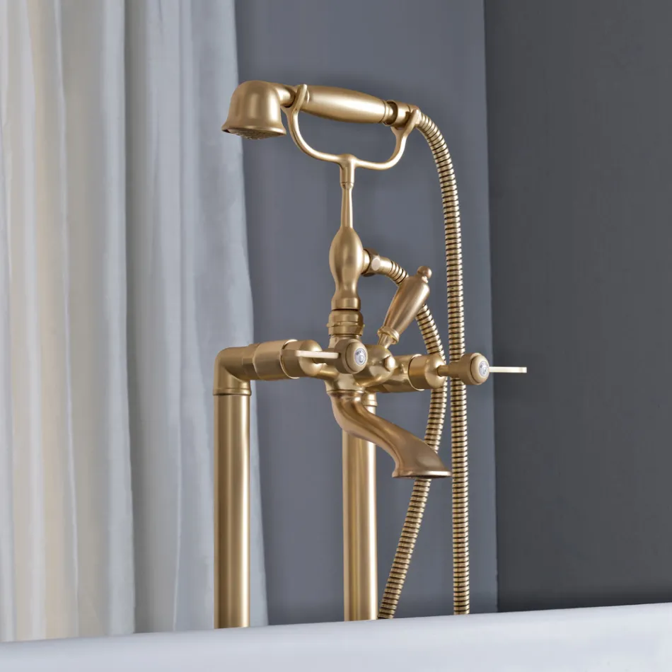 Podlahová vanová jednotka s ruční sprchou a flexibilní hadicí Made in Italy - Milano Viadurini