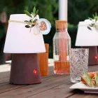 Dobíjecí LED lampa z barevného plastu pro vnitřní i venkovní použití - Fungostar Viadurini