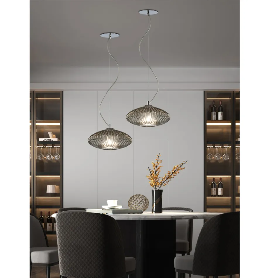 Ručně vyráběná závěsná lampa z foukaného skla v Benátkách - Dafne Viadurini