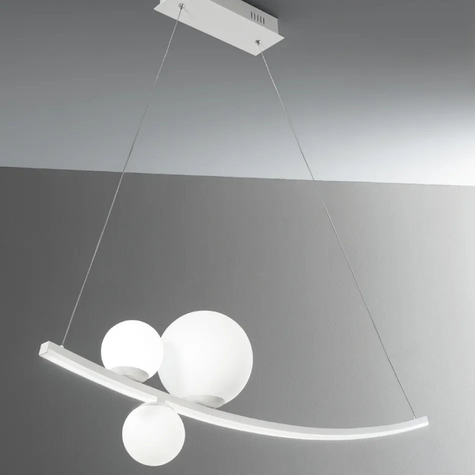 Závěsné svítidlo z lakovaného kovu a foukaného skla - Partridge Viadurini