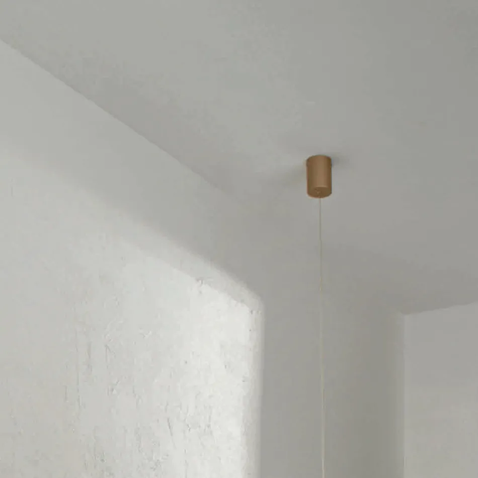 Závěsné svítidlo ze zlatého lakovaného kovu s nastavitelnými kabely – oranžová Viadurini