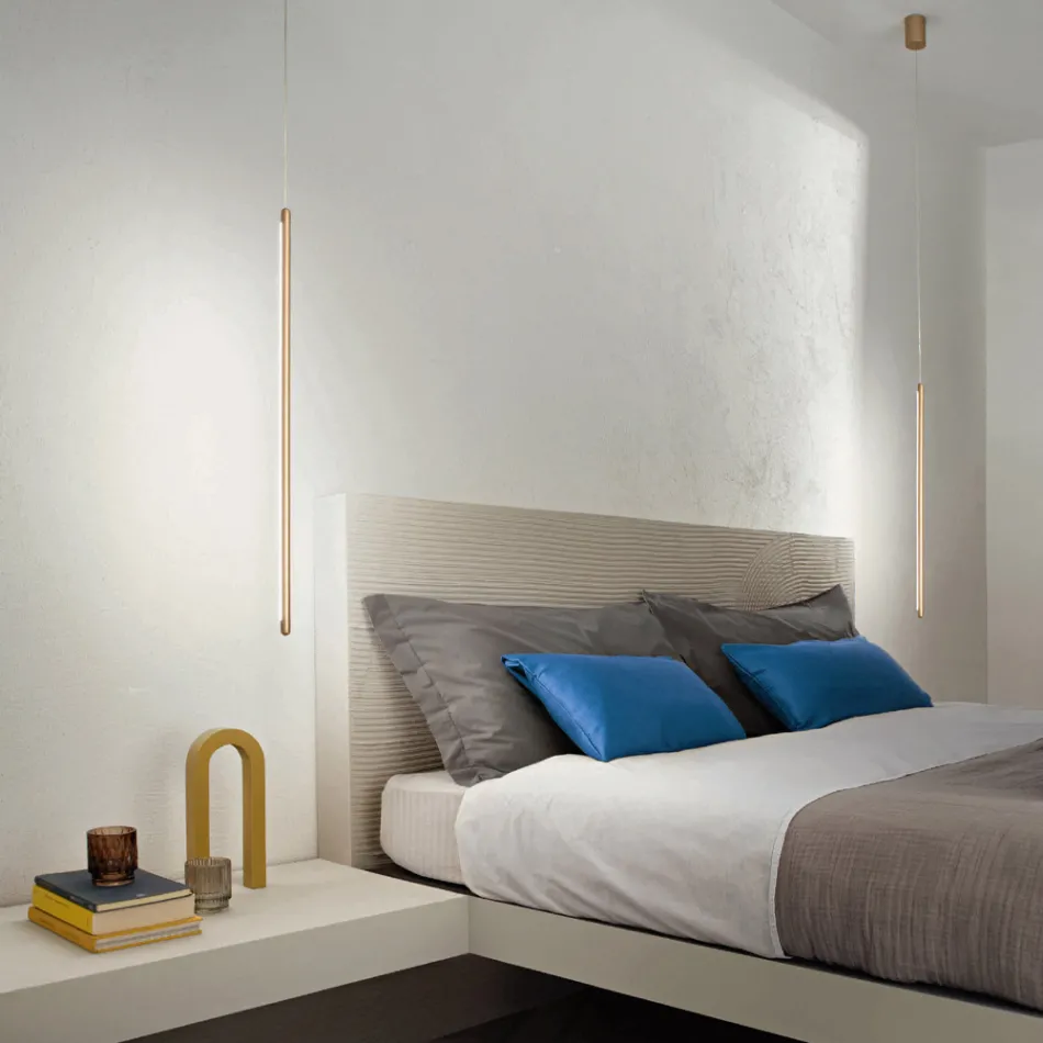 Závěsné svítidlo ze zlatého lakovaného kovu s nastavitelnými kabely – oranžová Viadurini