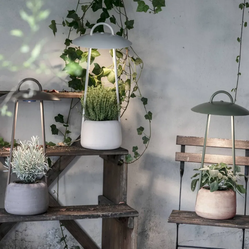 Venkovní lampa s květináčem z hlíny, hliníku a mosazi - Cappello Viadurini