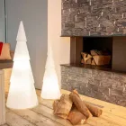 Vnitřní nebo venkovní lampa z bílého, červeného nebo zeleného plastu - Alberostar Viadurini