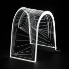 Transparentní stolní lampa z akrylového křišťálu s rytým zdobením - Bertella Viadurini