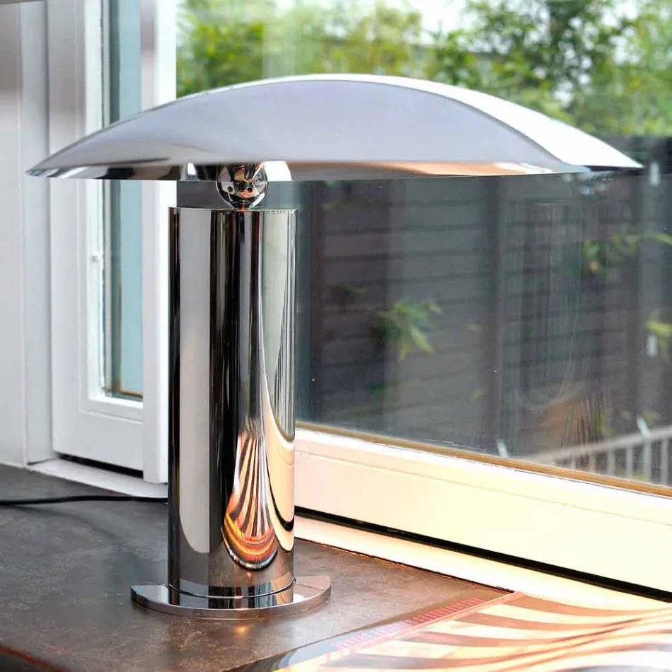 Stolní lampa z chromu nebo černého kovu s LED diodou Made in Italy - Orlando Viadurini