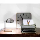 Stolní lampa v mosazi se zlatým nebo palladiovým povrchem vyrobená v Itálii - Adana Viadurini