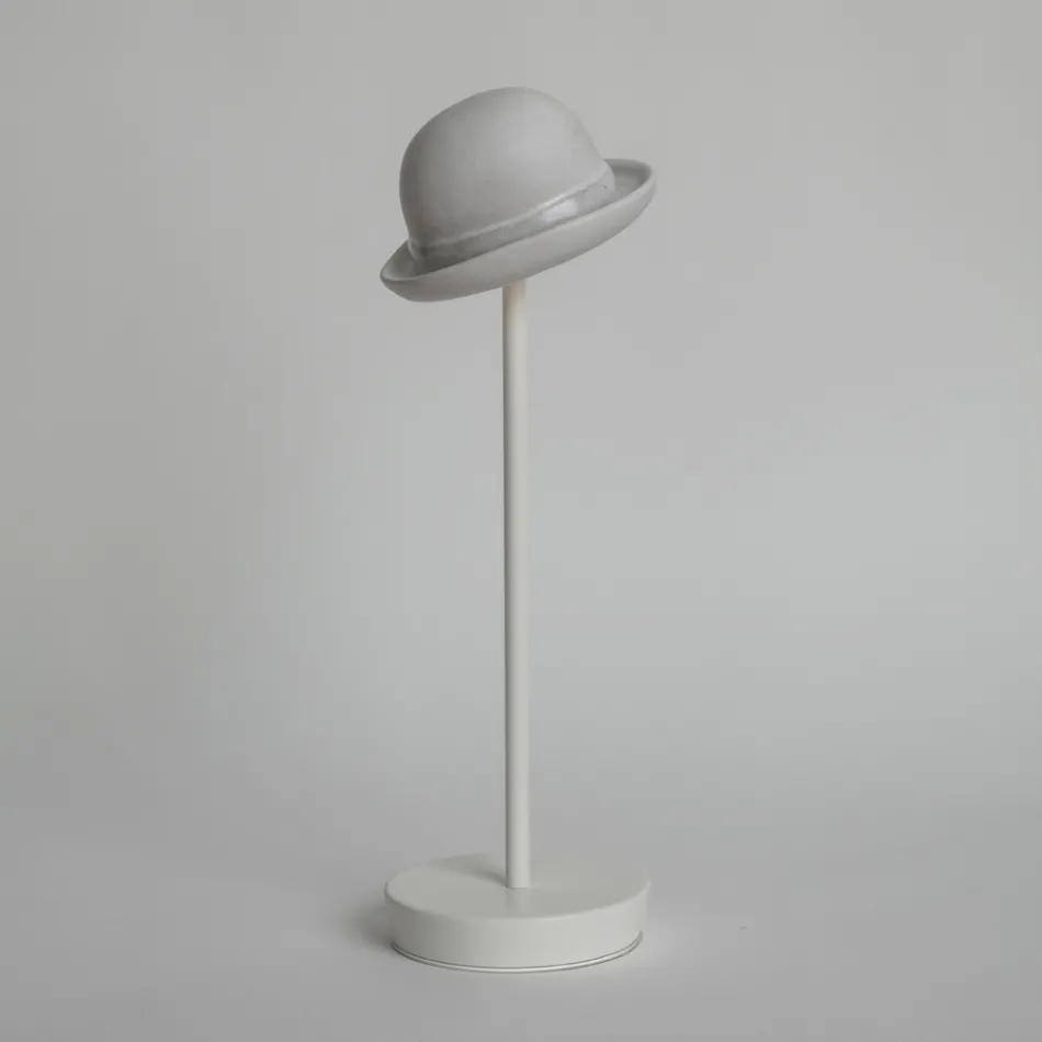 Nabíjecí a sklopná stolní lampa od Magnet - Bombetta Viadurini