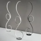 LED stojací lampa s kovovou konstrukcí v černém designu Viadurini