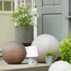 Stojací lampa na solární energii nebo LED kulatý barevný design - Globostar Viadurini