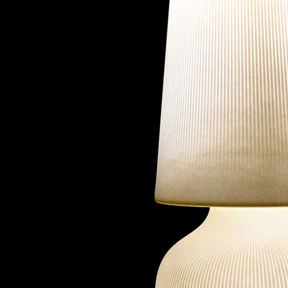 Venkovní stojací lampa s polyethylenovou strukturou vyrobená v Itálii - Desmond Viadurini