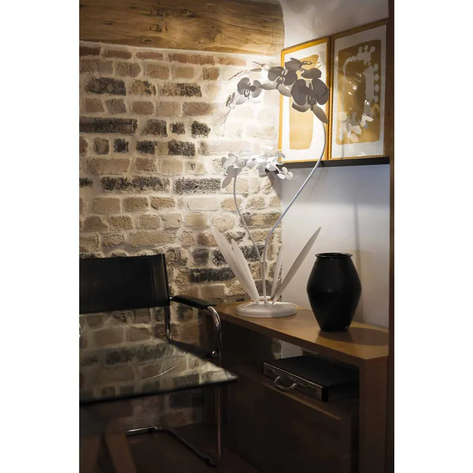 Moderní designová kovová podlahová lampa vyrobená v Itálii - Amorpha Viadurini