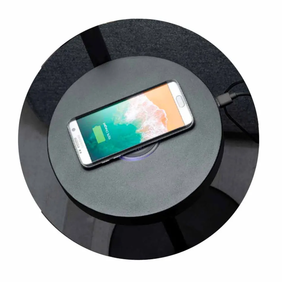 Stojací lampa z černého kovu a ratanu s policí vyrobenou v Itálii - Livia Viadurini