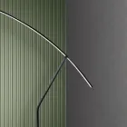 Stojací lampa z kovu lakovaná v různých barvách a stmívatelná LED - javor Viadurini