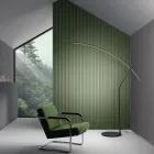 Stojací lampa z kovu lakovaná v různých barvách a stmívatelná LED - javor Viadurini