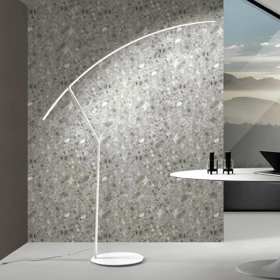 Stojací lampa z kovu lakovaná v různých barvách a stmívatelná LED - javor Viadurini