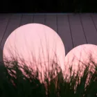 Vícebarevná LED stojací lampa z bílého plastu, kulatý design - Globostar Viadurini