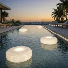 Venkovní stojací lampa Disco z bílého polyethylenu vyrobená v Itálii Viadurini